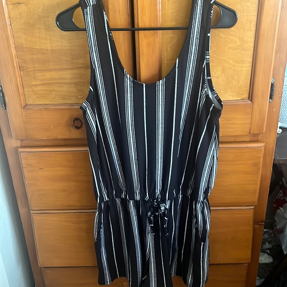 Women’s Romper size L